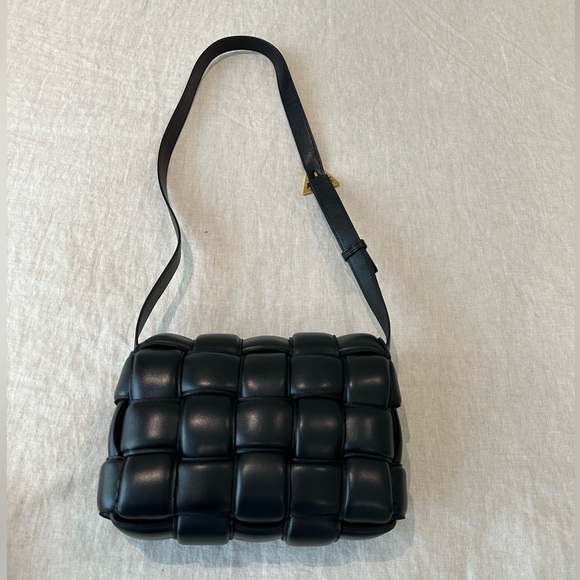 Bottega Veneta Padded Cassette Black Cross Body - Picture 6 of 12
